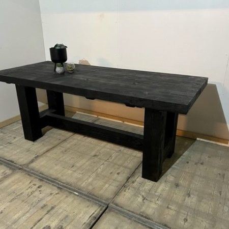 Kloostertafel Douglas Special Black