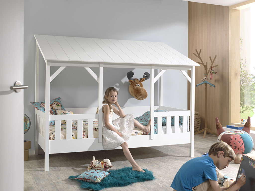 Deze Housebed-combinatie bestaat uit een housebed white, white roof 3 panels  en een rol lattenbodem 16l - Afbeelding 3