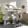 Deze CHARLOTTE combinatie in beige en zandgrijs bestaat uit een boomhutbed (90x200) met bijhorende rollatten bodem. - Afbeelding 7