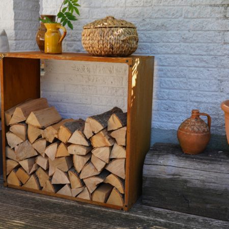 Heat Dokka woodstorage rusty