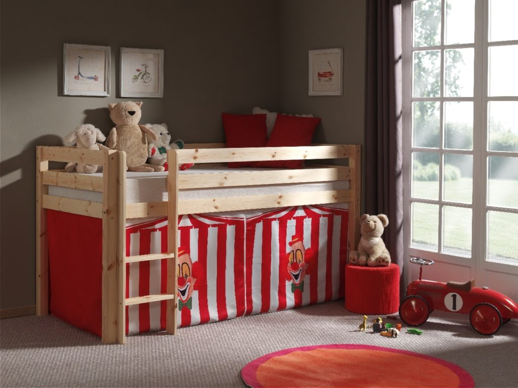 Deze PINO-combinatie bestaat uit een natuurkleurige PINO hoogslaper en een speelgordijn chucky - Afbeelding 4