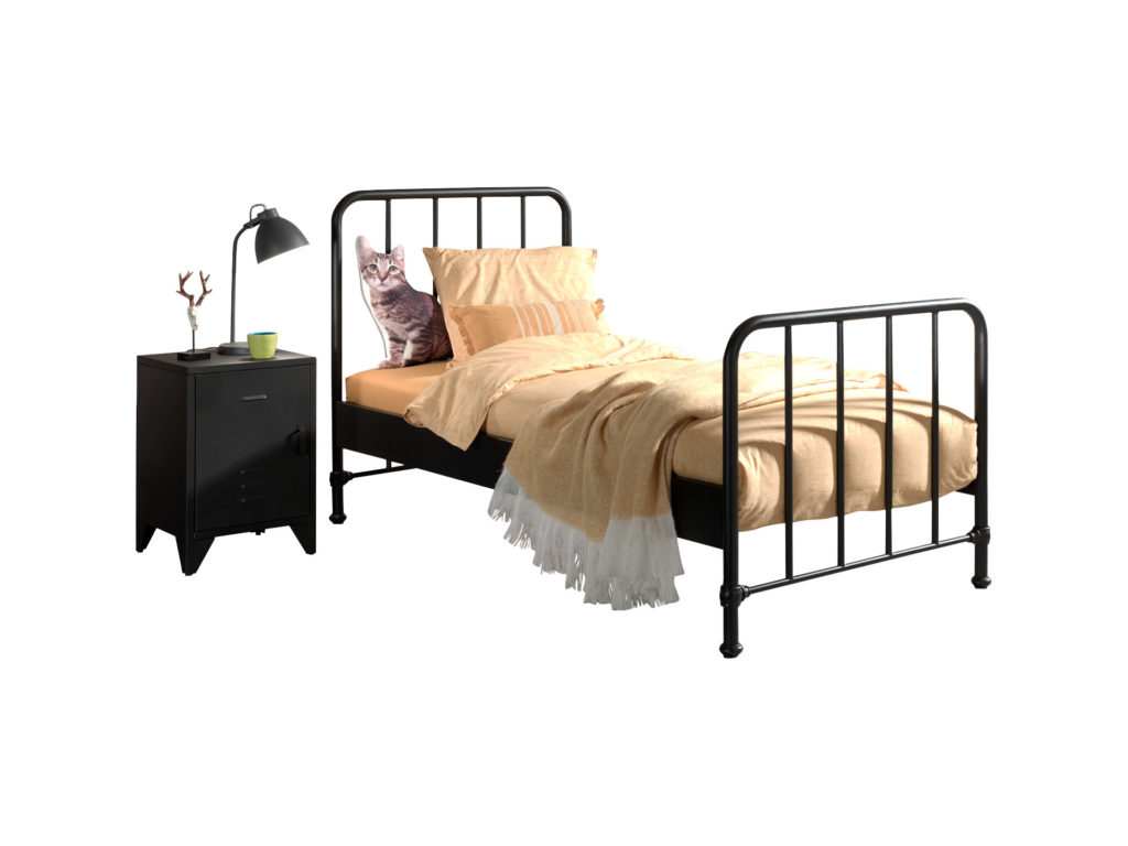 Deze BRONXX-combinatie bestaat uit het zwarte BRONXX bed (90x200cm) met het bijhorende nachtkastje in het zwart.