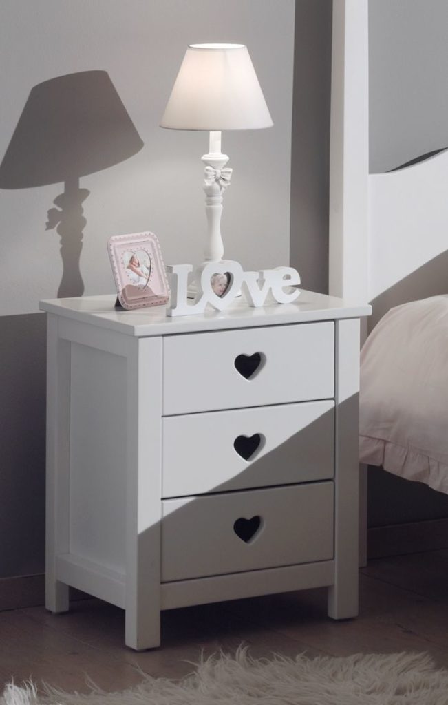 Deze Amori-combinatie bestaat uit een een hemelbed en een nachtkastje - Afbeelding 6