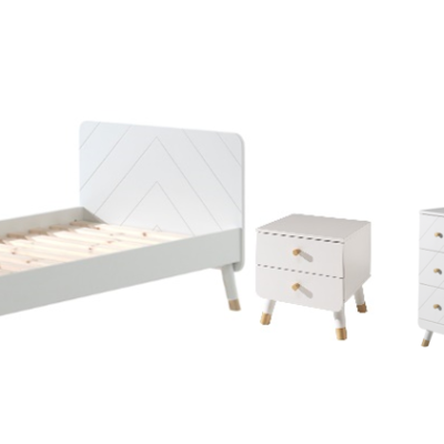 Deze BILLY-combinatie bestaat uit het witte BILLY-bed (90x200cm), het witte nachtkastje, de 2-deurs kleerkast en de commode.