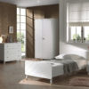 Deze BILLY-combinatie bestaat uit het witte BILLY-bed (90x200cm), het witte nachtkastje, de 2-deurs kleerkast en de commode. - Afbeelding 7