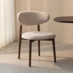 LABEL51 Eetkamerstoel Kyoto - Beige - Geweven - Walnoot Houten Frame