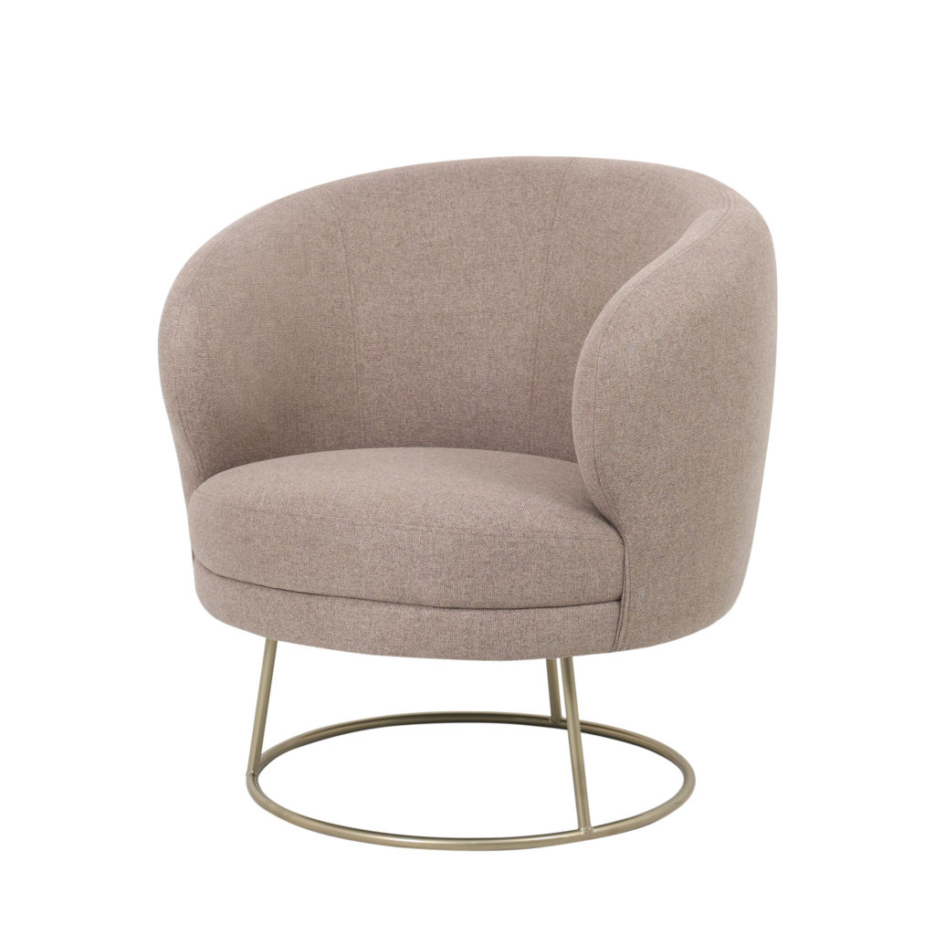 Fauteuil lichtbruin met champagnekleurig metalen frame